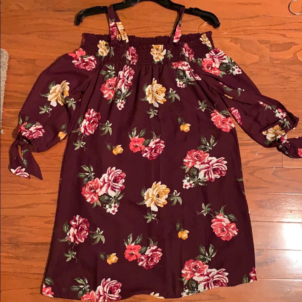 Maroon flowers dress off the shoulders size M